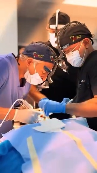 3rdSET surgical team placing dental implants during live surgery